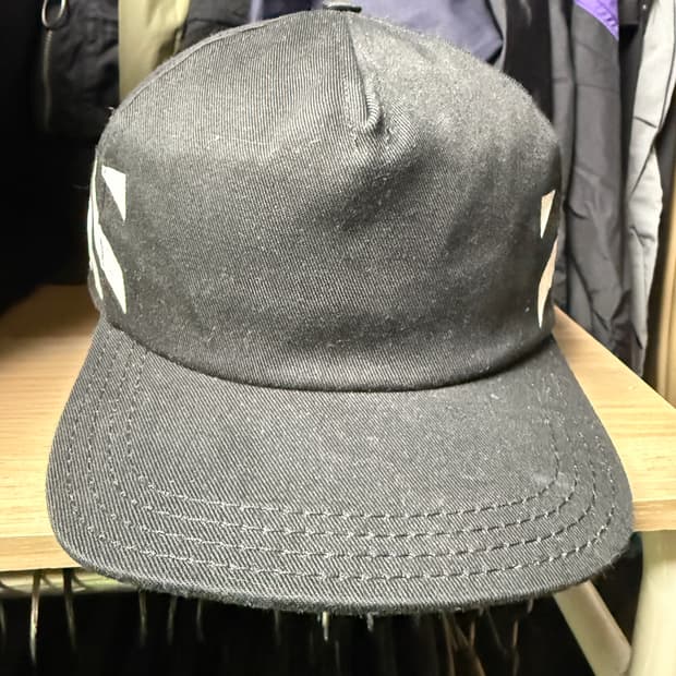 오프화이트 모자