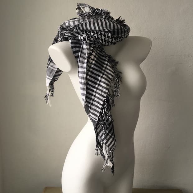 pattern point scarf