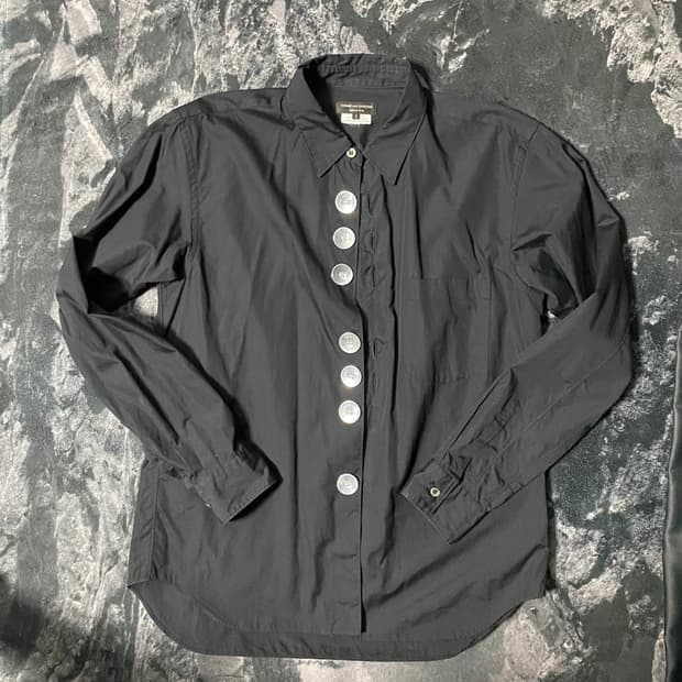 꼼데가르송 옴므 플러스 빅 버튼셔츠