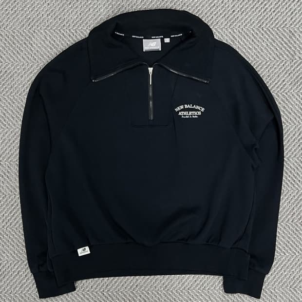 뉴발란스 하프 집업 맨투맨 v0815