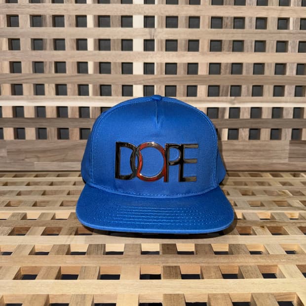 DOPE 24K 로고 스냅백 