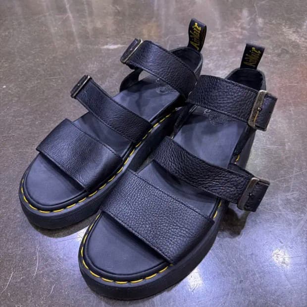 닥터마틴 그리폰 쿼드 샌들 스트랩 샌들 270