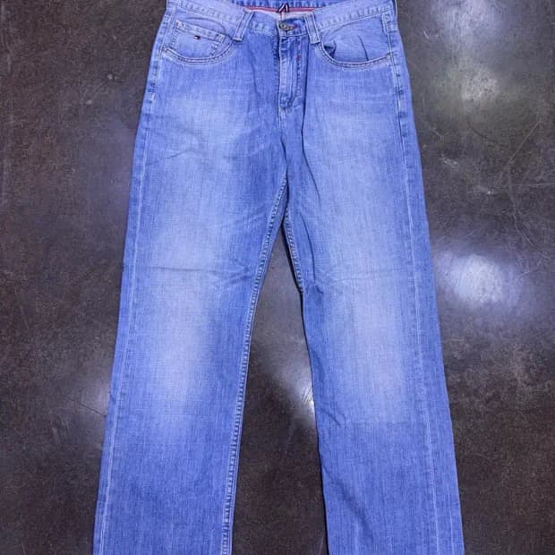 타미힐피거 메디슨 스트레이트핏 빈티지 연청 워싱 데님팬츠 32