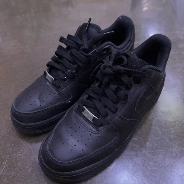 나이키 에어포스 1 07 트리플블랙 로우 265