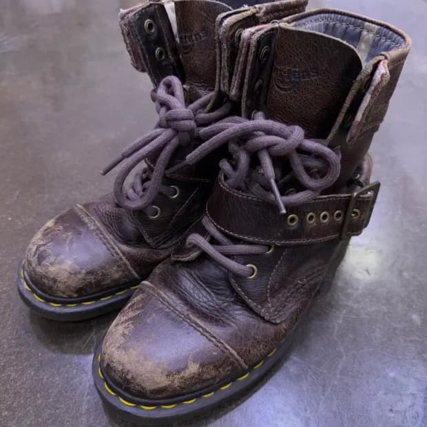 닥터마틴 트라이엄프 버클 워크 부츠 250