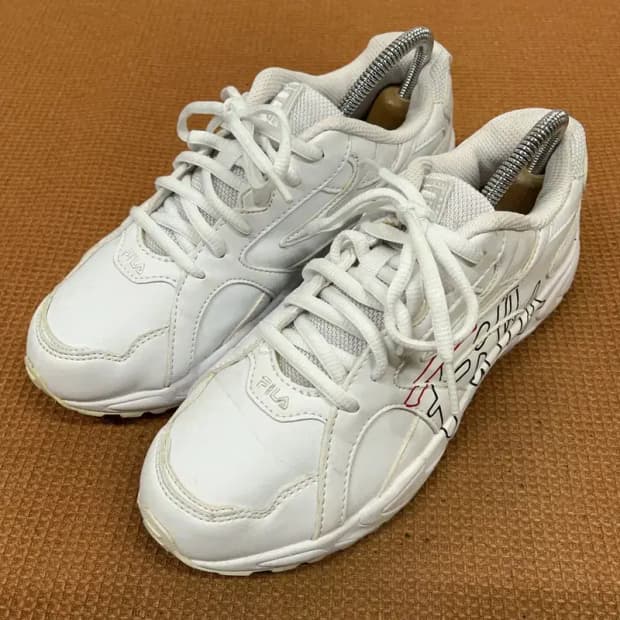 필라 FILA 화이트 스니커즈 운동화 신발 240 G08427