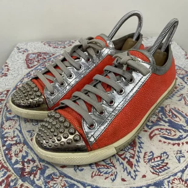 미우미우 클리터 로우탑 여성 스니커즈 35.5 E00156