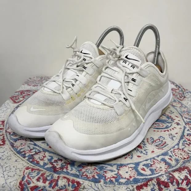 나이키 엑시스 화이트 런닝화 운동화 신발 235 E00250