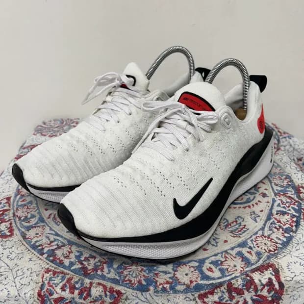 나이키 리액트X인피니티 런 4 화이트 런닝화 운동화 265 E00278