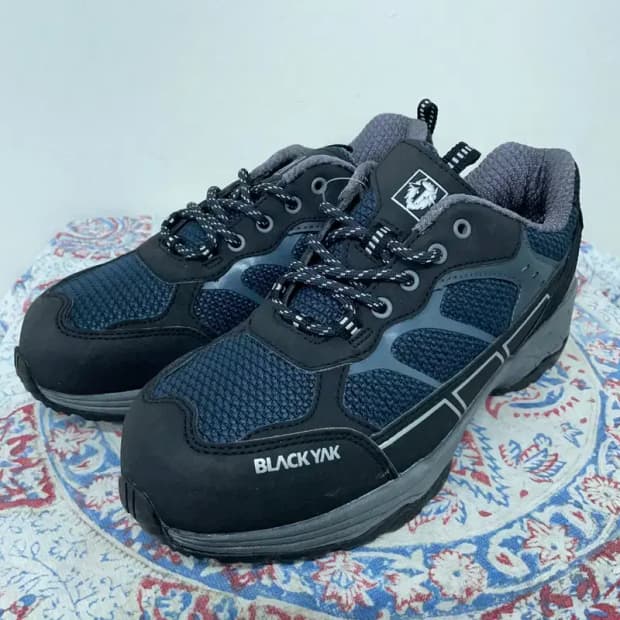 블랙야크 안전화 등산화 255 E00367