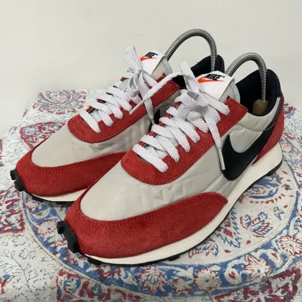 나이키 데이브레이크 퓨어 플래티넘 265 E00427