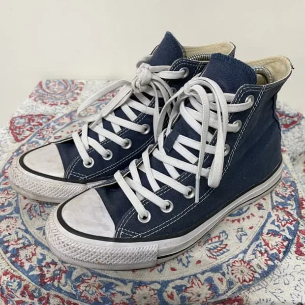 컨버스 척 테일러 올스타 하이 클래식 네이비 스니커즈 240 E00468