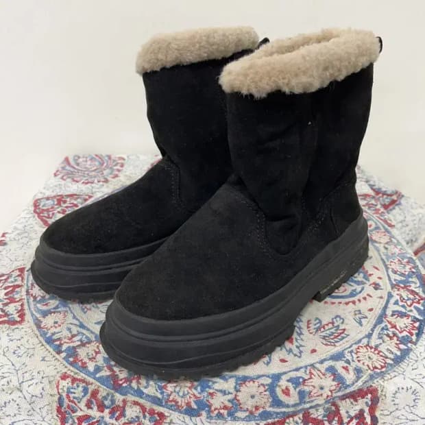 자라 ZARA 스웨이드 부츠 겨울신발 털신발 EU34 E00510