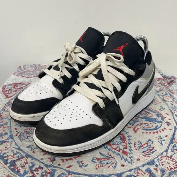 나이키 에어 조던 1 로우 SE 블랙 스니커즈 235 E00551