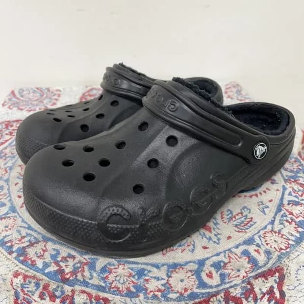 크록스 바야 라인드 클로그 털슬리퍼 W9 E00671