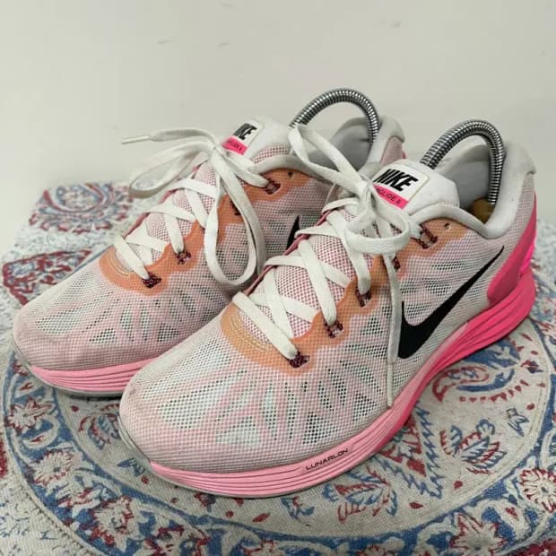 나이키 우먼스 루나글라이드 6 런닝화 운동화 240 E00683