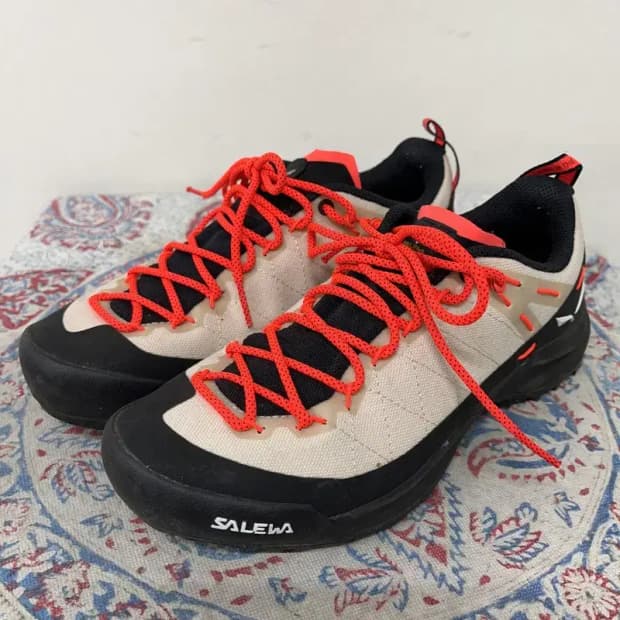 살레와 와이들 파이어 캔버스 암벽화 등산화 235 E00754