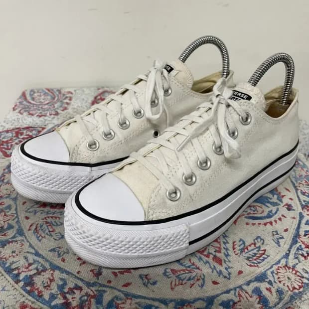 컨버스 척테일러 올스타 리프트 캔버스 스니커즈 운동화 230 E00752