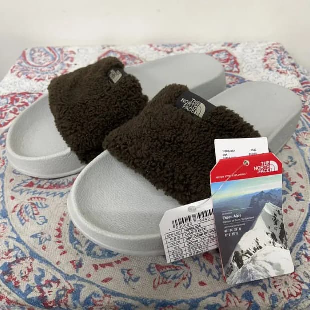 노스페이스 화이트라벨 캠프 플리스 슬리퍼 240 E00813