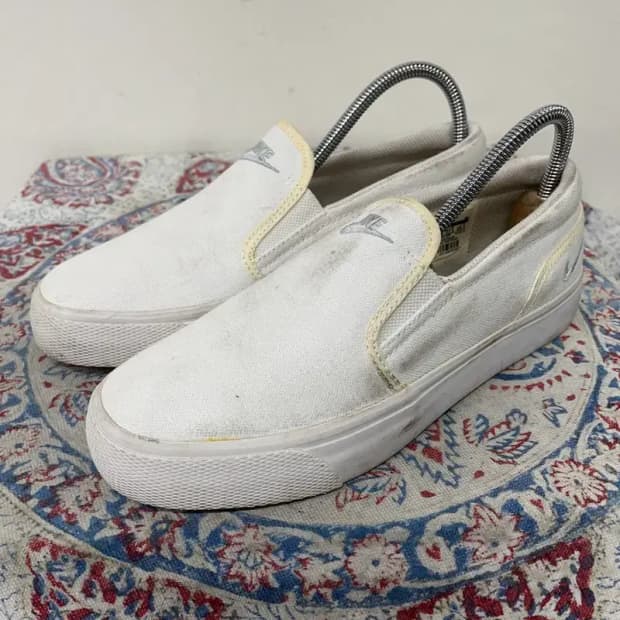 나이키 토키 슬립 캔버스 화이트 스니커즈 슬립온 235 E00802