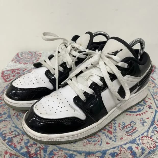 나이키 GS 조던 1 로우 SE 콩코드 스니커즈 235 E00903