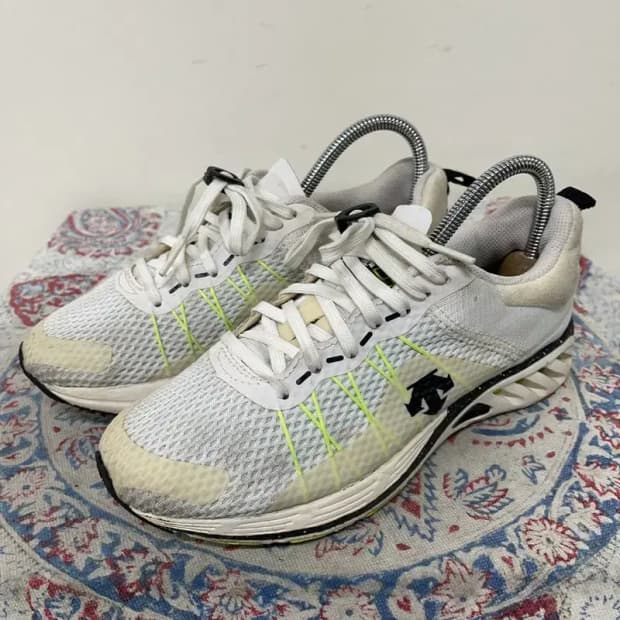 데상트 블레이즈 러닝화 운동화 230 E00949