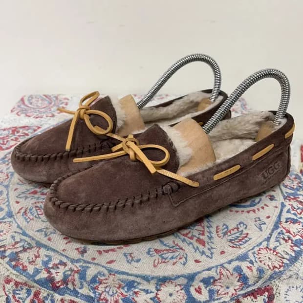 UGG 다코타 모카신 털신발 방한화 230 E01007