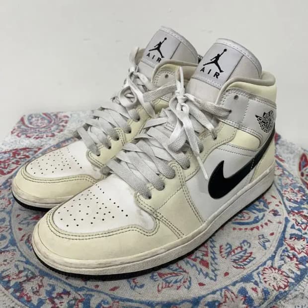 나이키 조던 1 미드 코코넛밀크 250 E01028