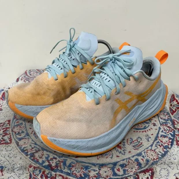 아식스 슈퍼블라스트 러닝화 운동화 265 E01052