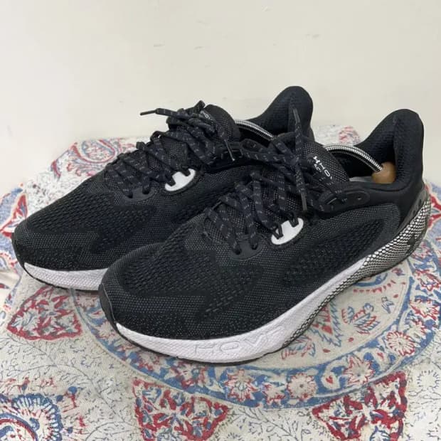 언더아머 UA 호버 마키나 3 러닝화 운동화 290 E01060