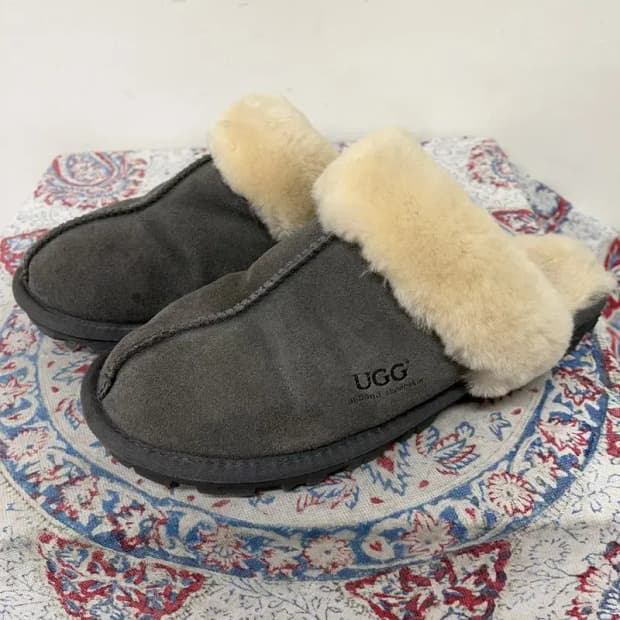 어그 UGG 스커프 슬리퍼 털슬리퍼 EU40 E01079