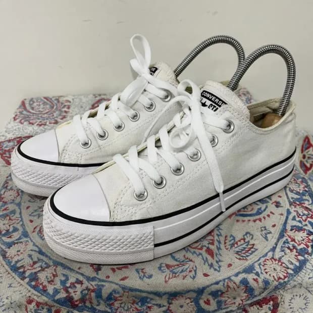 컨버스 척테일러 올스타 리프트 스니커즈 245 E01096