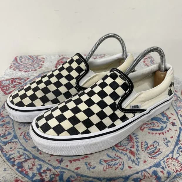 반스 클래식 슬립온 체커보드 스니커즈 240 E01097