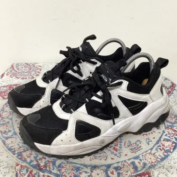 노스페이스 헥사 트리플 운동화 캐주얼화 240 E01123