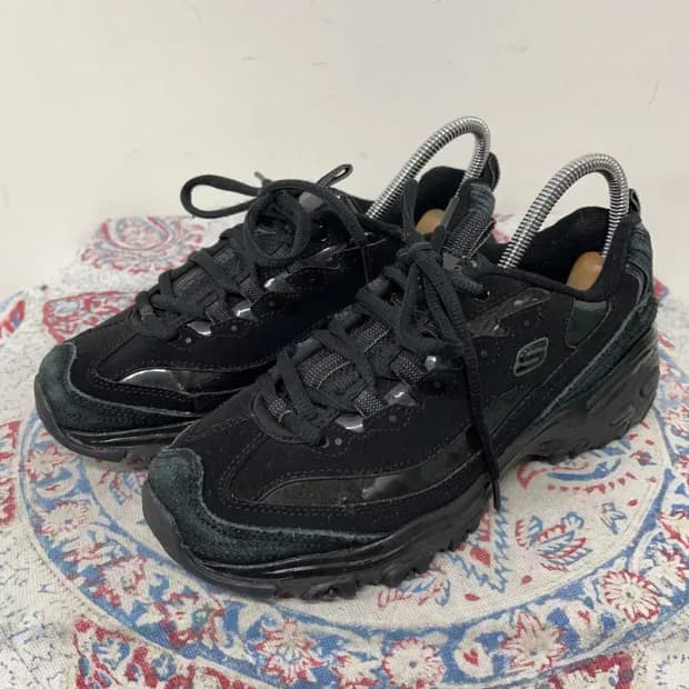 스케쳐스 딜라이트 익스트림 스니커즈 운동화 235 E01233