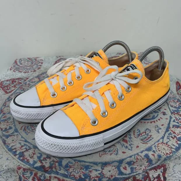 컨버스 척테일러 올스타 로우 옐로우 스니커즈 240 E01246