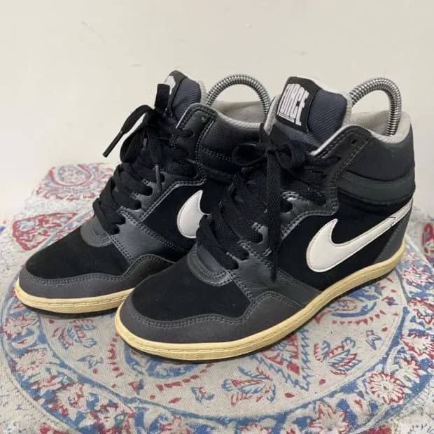 나이키 에어포스 스카이 하이 스니커즈 키높이 신발 235 E01315