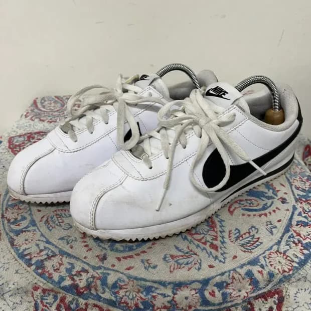 나이키 코르테스 검흰 스니커즈 신발 250 E01326