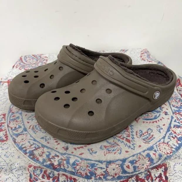 크록스 윈터 클로그 슬립온 털슬리퍼 W9 E01376