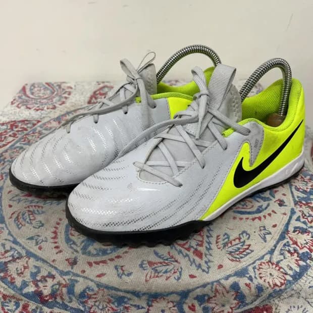 나이키 팬텀 GX 2 아카데미 TF 풋살화 축구화 230 E01369