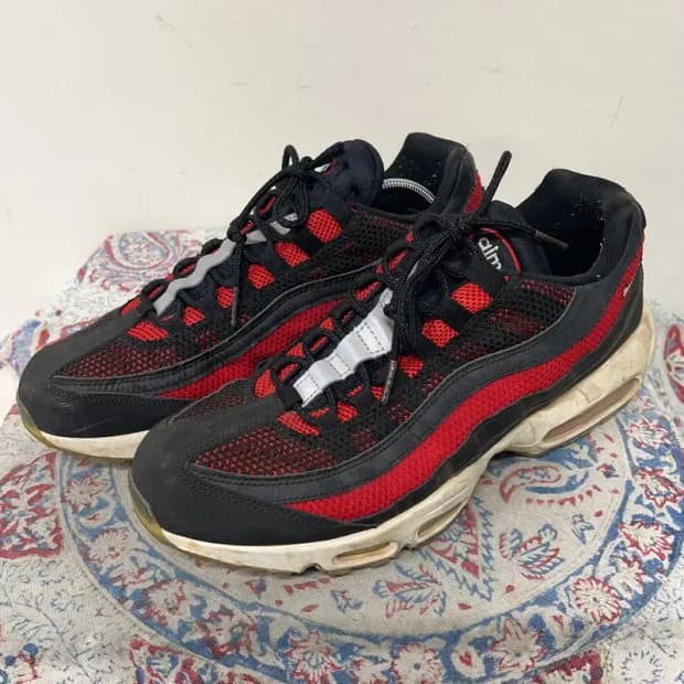 나이키 에어맥스 95 에센셜 스니커즈 운동화 285 E01395