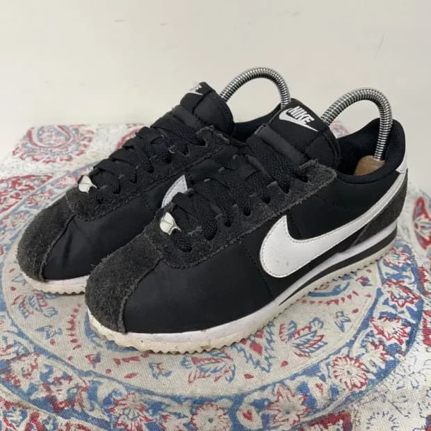 나이키 코르테즈 검흰 스니커즈 신발 230 E01401