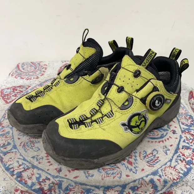 네파 보아 다이얼 트레킹화 등산화 230 E01425