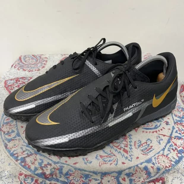 나이키 리액트 팬텀 GT2 프로 TF 풋살화 265 E01444