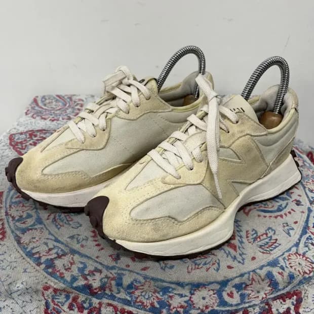 뉴발란스 327 베이지 스니커즈 220 E01496