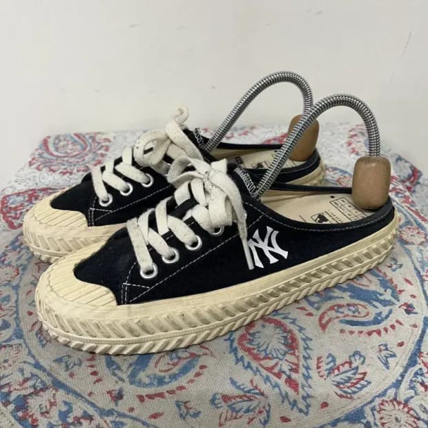 MLB 플레이볼 오리진 뉴욕양키스 뮬 240 E01632