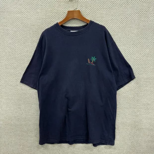 커버낫 네이비 서핑 프린트 반팔티 105 D06387