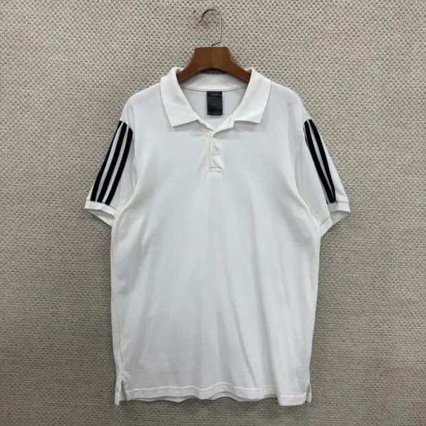 아디다스 사이드삼선 캐주얼 반팔카라티 110 D06744