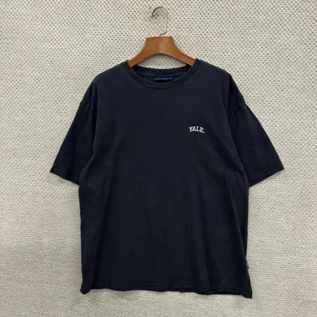 예일 로고 캐주얼 반팔티 100 D06768