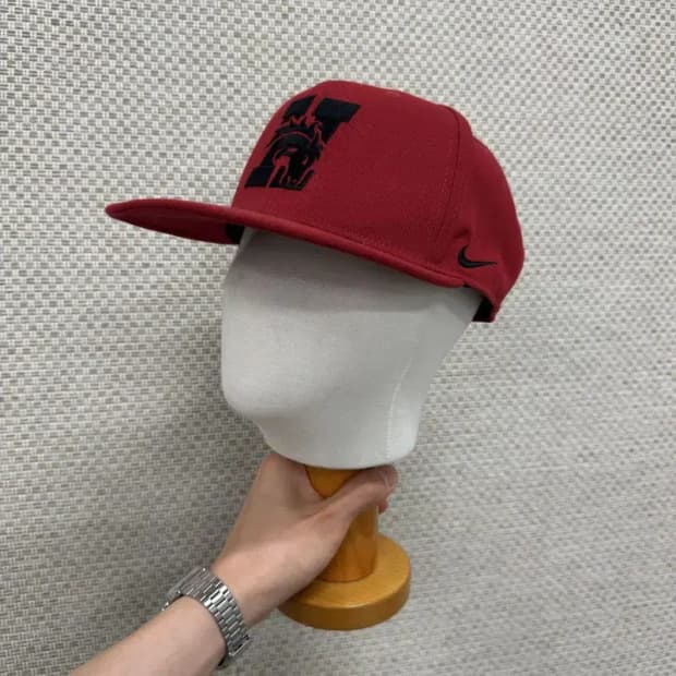 나이키 드라이핏 스냅백 모자 D07145